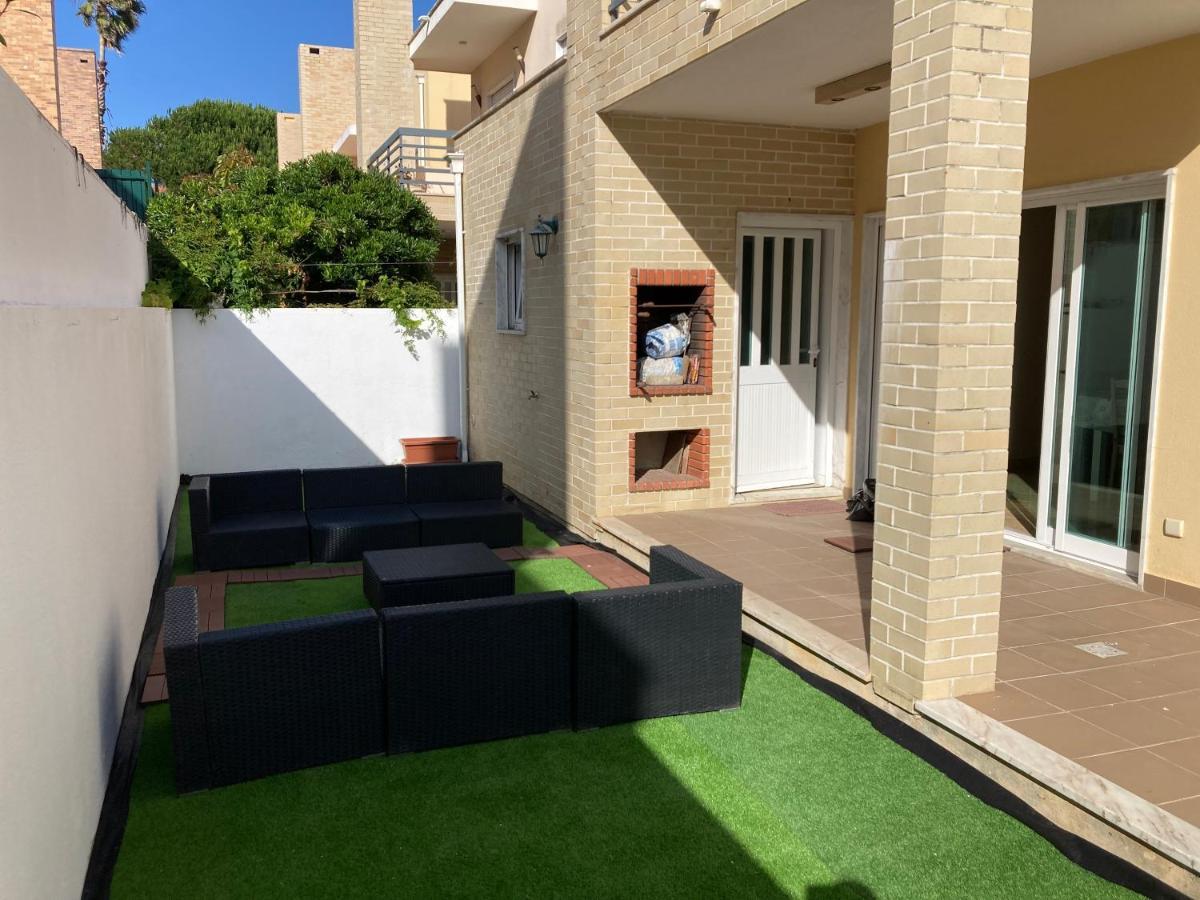 A Family House In Santa Cruz, Torres Vedras Villa Silveira  Exterior foto